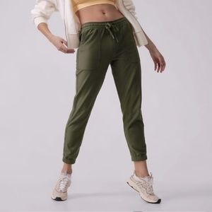 Athleta olive green joggers size 2